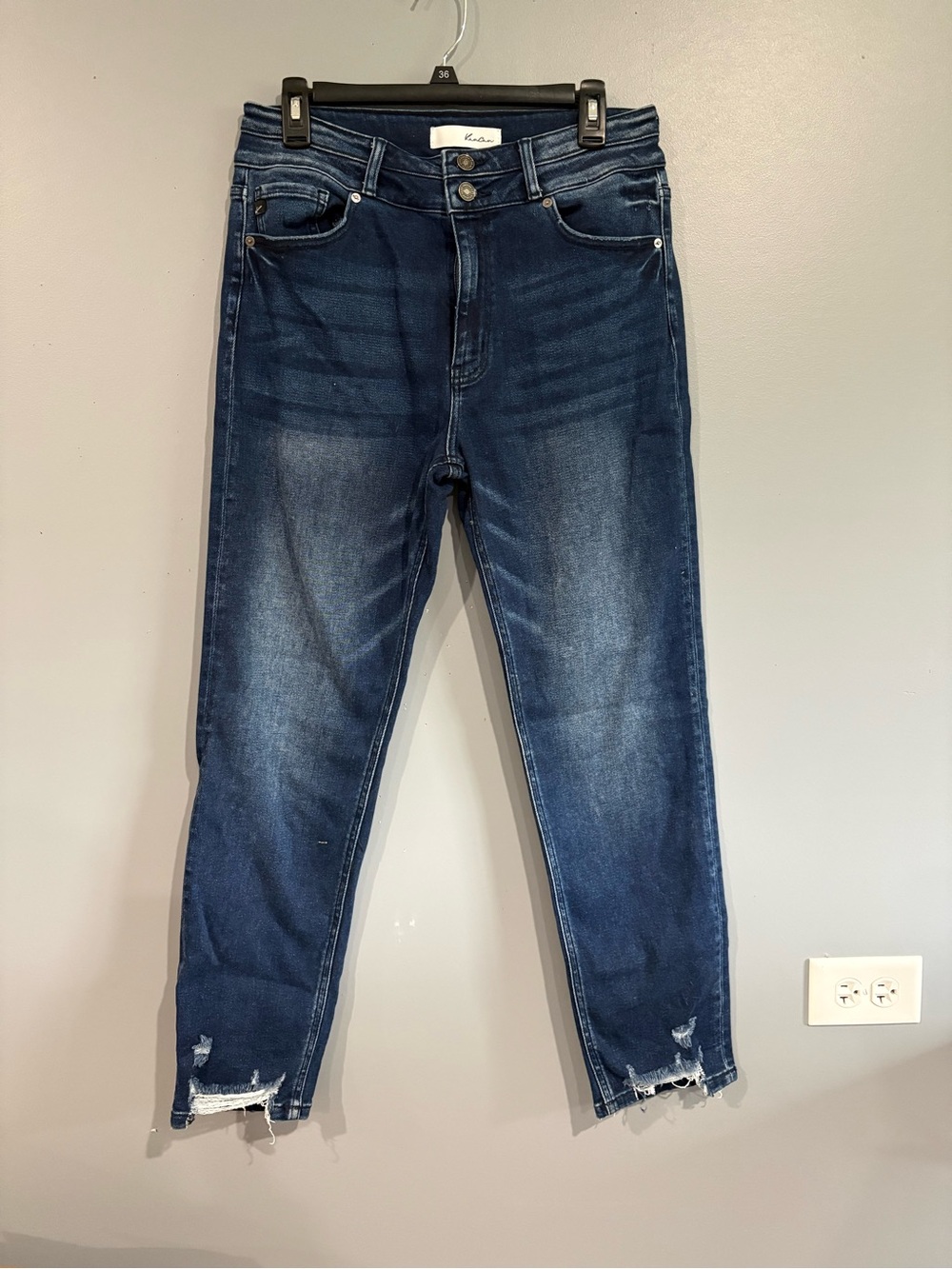 KanCan Women's High Rise Slim Straight Jeans Size 13/30 Dark Wash Distressed Hem